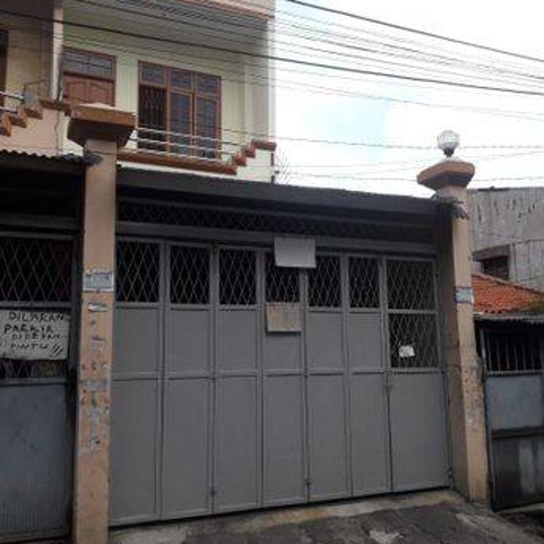 Rumah Bagus Sekali Semi Furnished Sertifikat Hak Milik di Jl. padamulya 5 no 14B Grogol angke
jakarta barat, Jakarta Barat