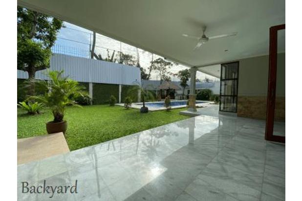 Rumah Mewah 1 Lantai Dengan Private Pool, Jakarta Selatan