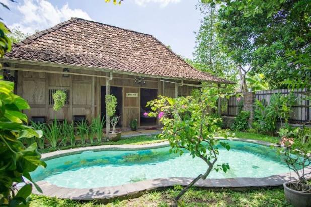 Penginapan Rumah  Joglo Di  Dalam Desa Wisata Jogja