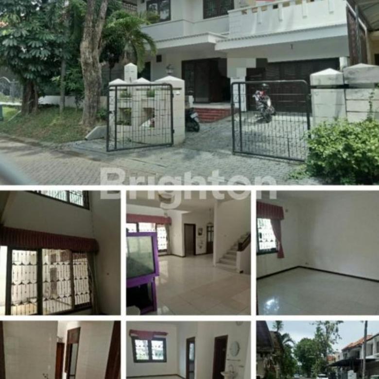  IJDD Rumah  Graha  Family  Surabaya  Barat Bagus Terawat