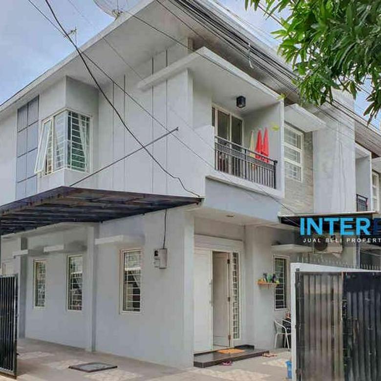 Dijual Rumah Siap Huni - 2 Lantai - Hook - Jalan Lebar - LT 117 m2 Tanjung Duren