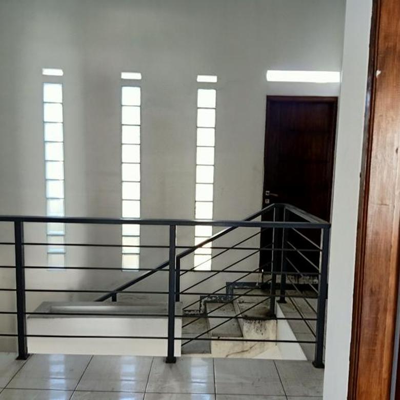 Rumah baru, cantik minimalis lok 30mtr ke mainroad Kopo