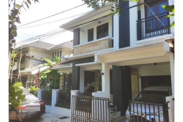 Dijual rumah 2 lantai luas 180m2 type 5KT di Bintaro Jaya
