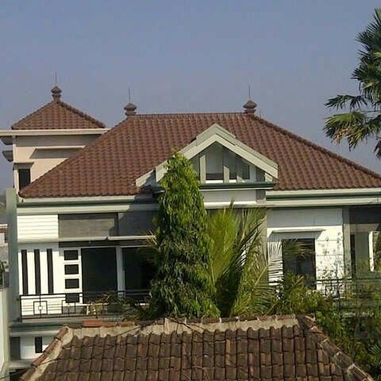  Rumah  Mewah  Di Bunga  Cendana Dekat Universitas Brawijaya 