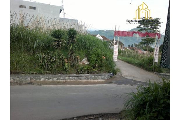Tanah dii Jl Ciputri Lembang  bandung dengan pemandangan Asrik