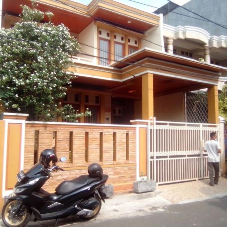 Rumah baru 2 lantai jalan lebar bebas banjir di Pondok Kelapa