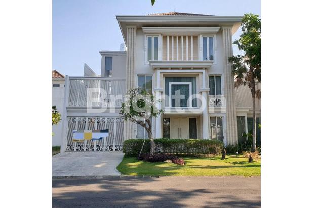 Rumah Mewah Bagus Sekali Tiga Lantai Pakai Lift Private Grand Embassy Pakuwon Indah