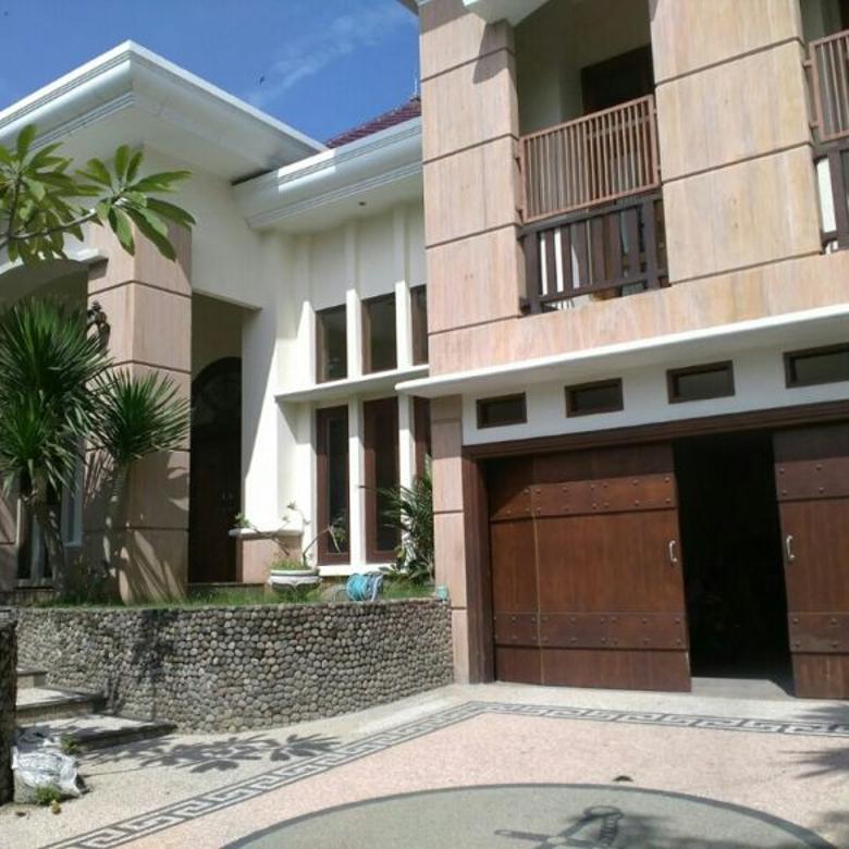 Dijual Rumah  Jl Galaxy  Bumi Permai Surabaya  Hub 