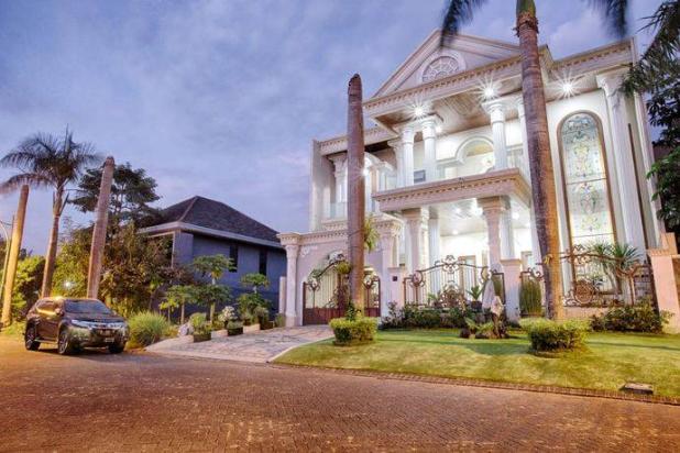 Rumah 2 Lantai Furnished SHM di Blimbing, Malang