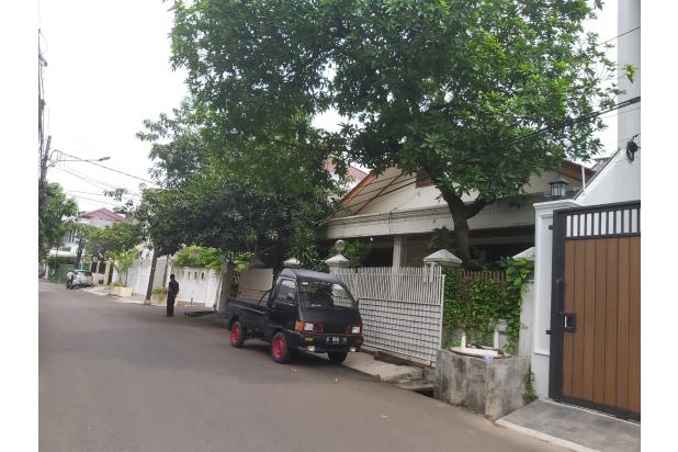 Rumah Hoek di Jl Kosambi Raya luas 306 m2 Tomang Raya Jakarta Barat