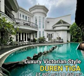 Dijual Rumah Mewah Megah Cakep Banget Ada Kolam Renang