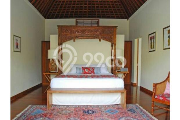 luxury villa  di jln Kayu  aya  sentral seminyak  200 meter 