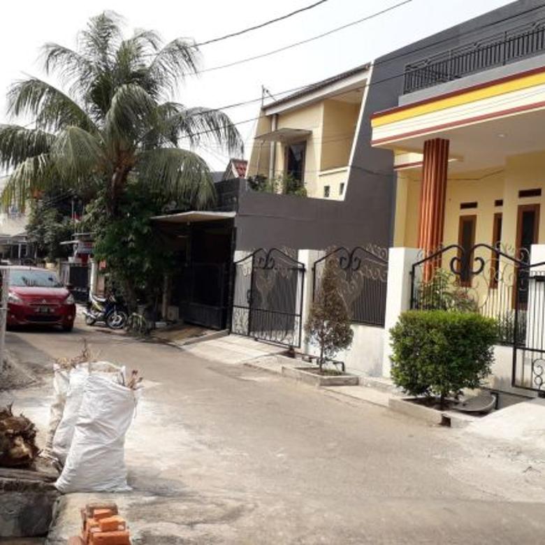 Rumah Disewakan 2 Lantai Di Taman Royal 3 Cluster Akasia 3 Semi Furnished