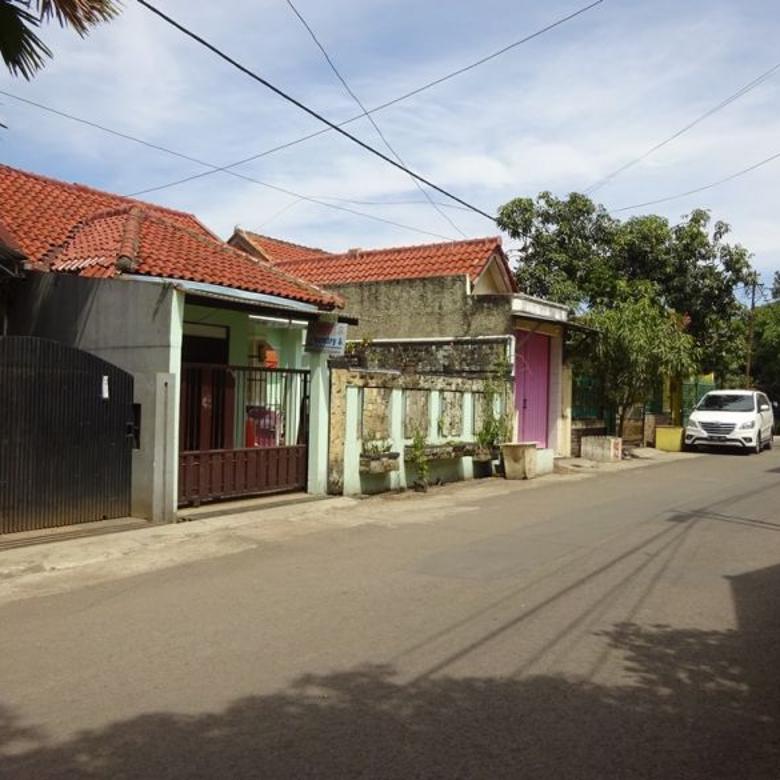 Rumah dijual di Bandung, Jawa-Barat - Rumah Vintage Di 