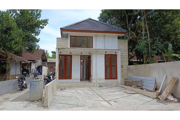 Rumah Barat Kota Bantul Pinggir Jalan Aspal di Pajangan Proses Bangun