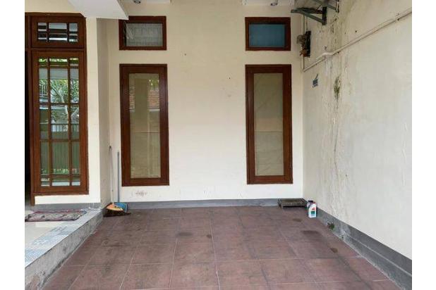 Rumah Baru Furnished di Jl. Belitung , Gresik Kota Baru