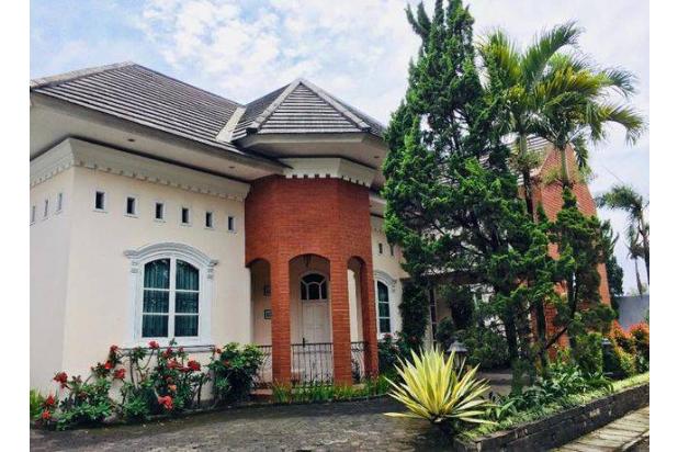 Rumah Bagus Nyaman di Setra Duta , Bandung