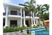 R905 - Family Villa 4 kamar yang sangat luas di area Jimbaran