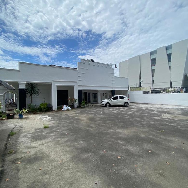 Tanah & Bangunan berada dikawasan Jl.Sudirman dan Dipenogoro Medan