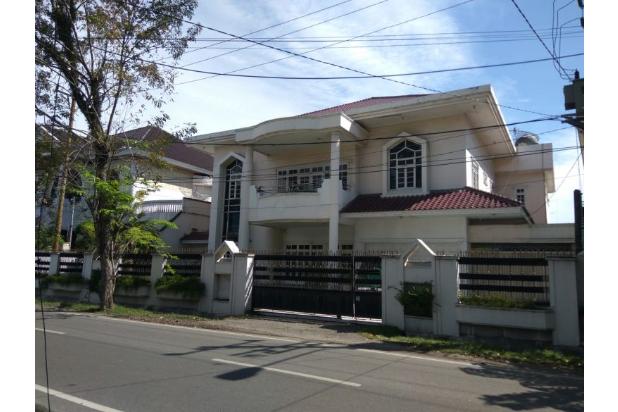 Villa di Jl. Multatuli ( Sebelum Haji Misbah )