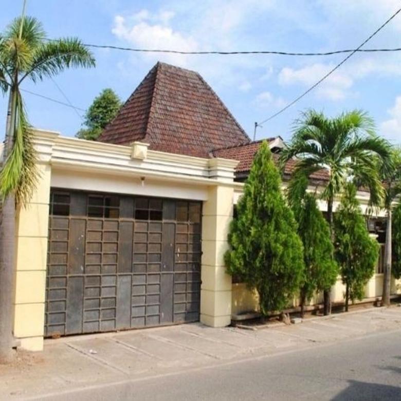  Rumah  Mewah Joglo Klasik Jawa Di Solo Selatan