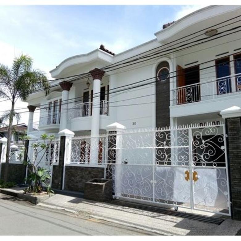 Dijual Bandung  Coblong Rumah 2 Lantai 8 Kamar  Mandi  Waa2