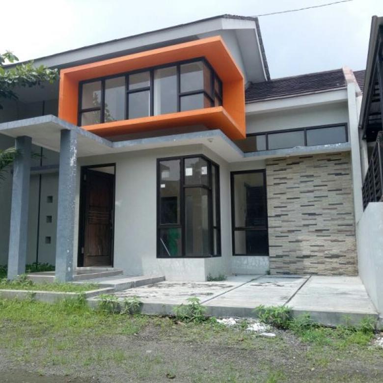 Dijual Rumah Pertokoan 1 Kamar Tidur Jember - Waa2