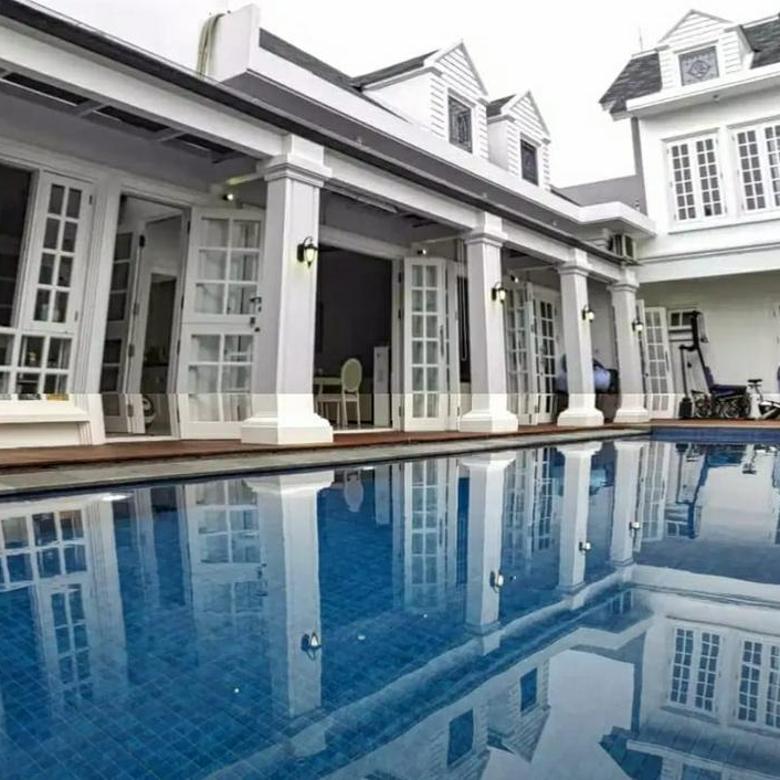 Rumah Mewah American Style Di Jaticempaka Pondok Gede Bekasi