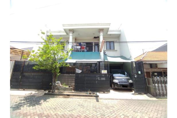 Rumah Besar Kokoh di Manyar Tirtoasri Surabaya Timur