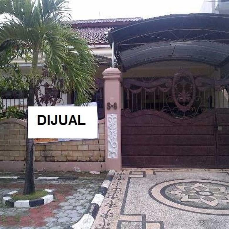 Rumah Dengan Penataan Bagus Di Darmo Sentosa Raya, Surabaya