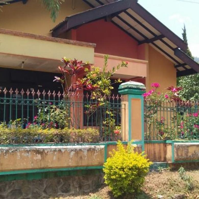 Dijual Villa Batu Dekat Taman Waa2