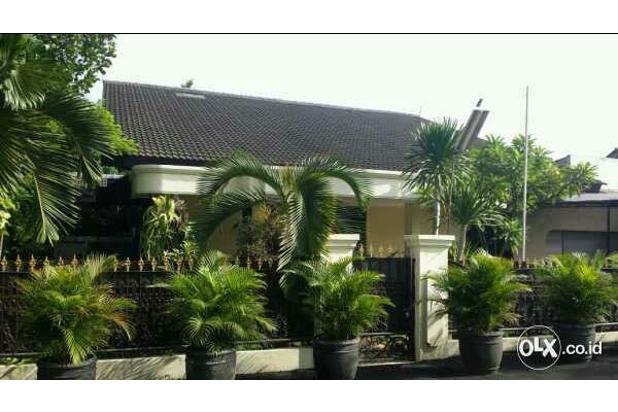 Rumah Luas Teduh di Komp. Auri Jatiwaringin Jakarta timur