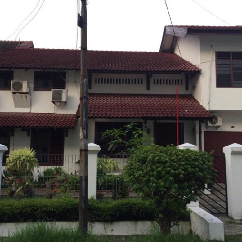  Rumah  dijual  murah  bertingkat di  pusat kota  Medan  baru 