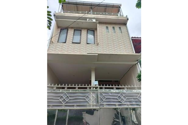 Rumah minimalis plus Rooftop nyaman dan strategis dekat tol di Rangkapan Jaya Depok