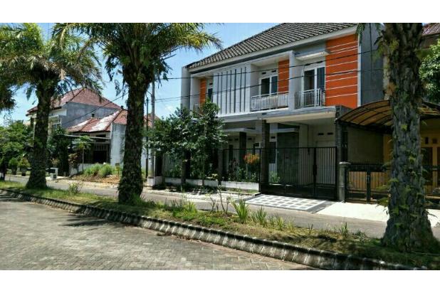 Kost Dijual: rumah cantik 2 lantai di tlogomas malang