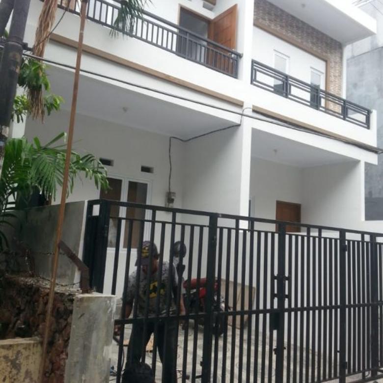 Get Dijual Rumah 700 Juta Jakarta Background