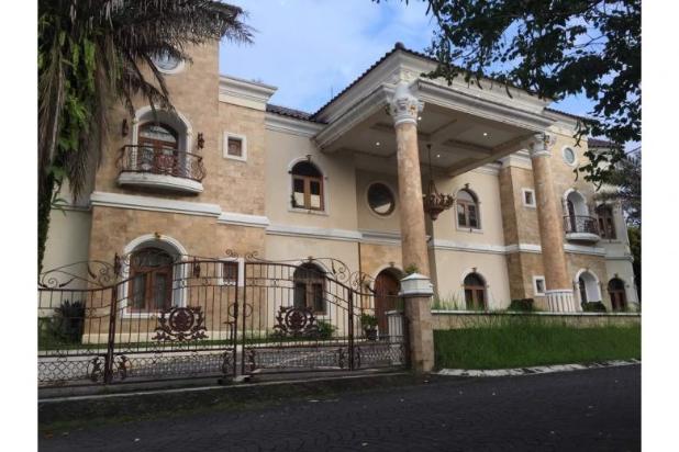 Rumah Mewah Dijual Dalam Perumahan Strategis di Casagrande Timur 