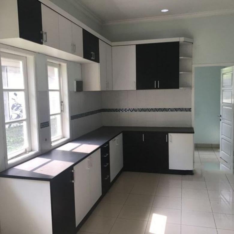 Dijual Rumah 2 Lantai Nyaman Di Taman Laguna Cibubur