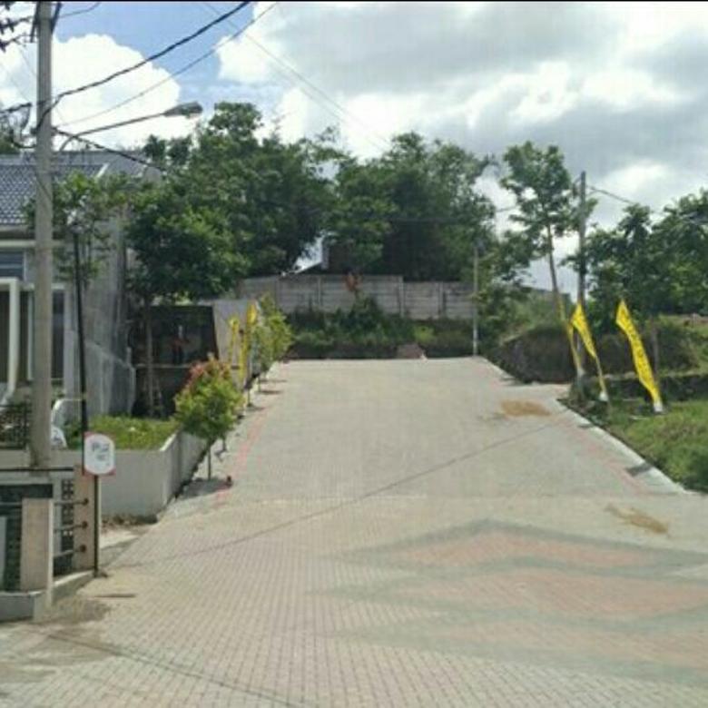  Rumah  Cluster hanya 5 menit dr alun2 dan rumah  sakit  ujung  