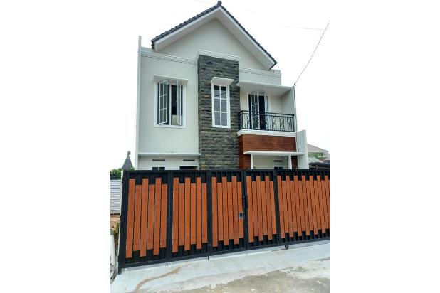 Rumah baru 2 lantai 3 kamar dlm kavling perumahan strategis di Lubang Buaya