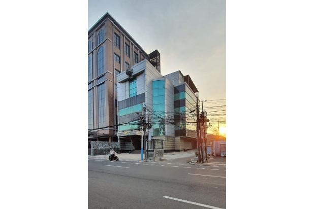 Gedung 4 lantai di Jl. Cideng Timur Raya-Hoek, Siap Pakai