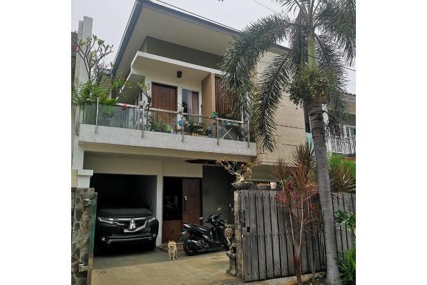 Rumah 2 lantai luas 9x20 180m2 type 4+1KT Taman Modern Cakung Jakarta Timur