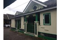 Rn. Rumah Di Seturan Dekat Kampus Atmajaya,stie Ykpn Upn Yogyakarta