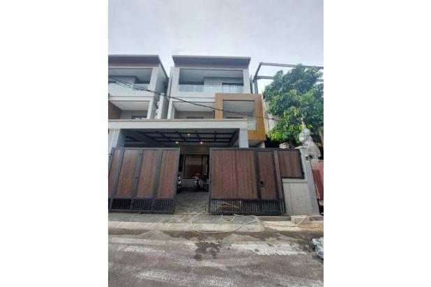 Rumah Baru di Pancoran Dalam Komplek Elit Jakarta Selatan
