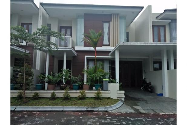 Dijual rumah mewah, fasilitas umum lengkap, dekat dengan kota