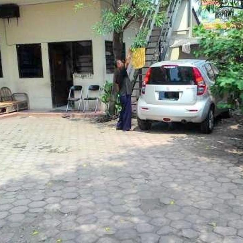 DiJual Rumah Usaha Posisi Hook di Lenteng Agung