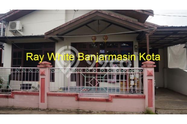Rumah Dijual: Semi Furnished di Jl. Pramuka Komp. Rahayu