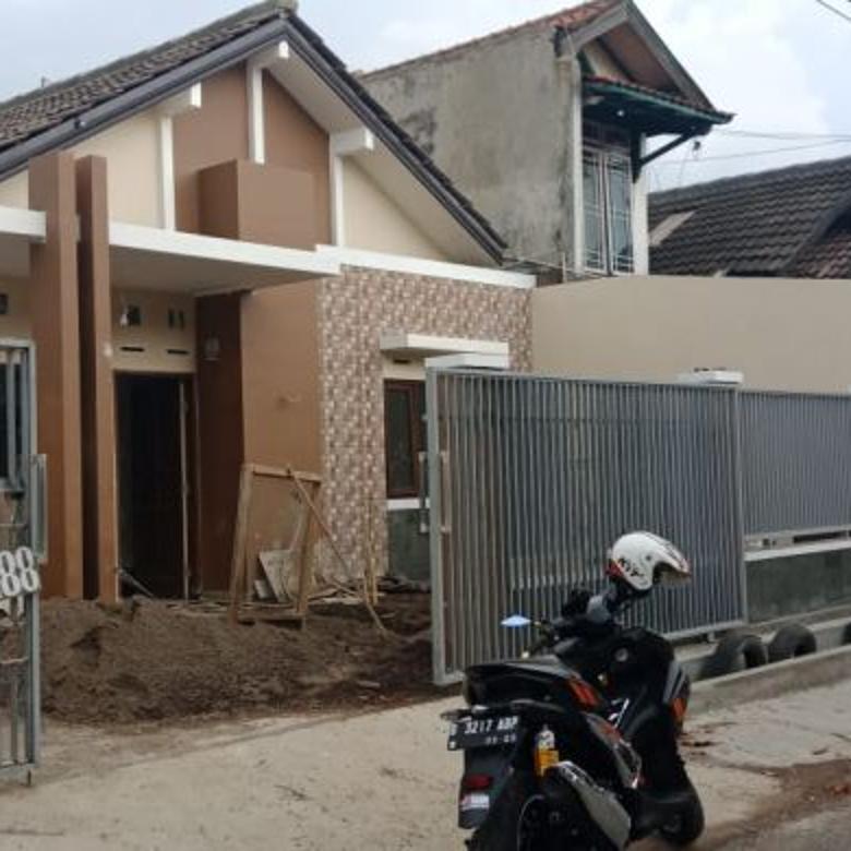 Dijual Rumah Komplek Taman Cibaduyut Indah Bandung Halaman