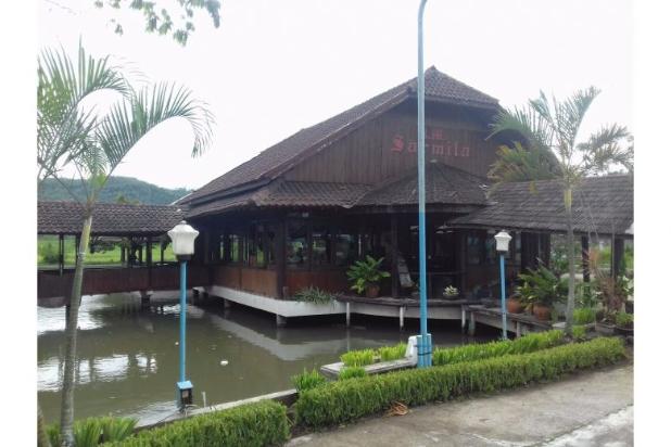 Dijual Rumah Makan Mainroad jl Provinsi Limbangan Garut