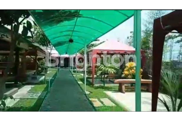 Rumah Usaha Ex Resto  Lokasi exit TOL arah SBY-MLG depan kebun kebun raya Purwodadi